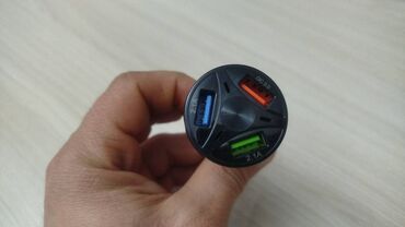 masin ucun isiqlar: Maşın üçün sürətli şarj adapter. Təzədir. 3 usb li 2A, 2A, 3A QC