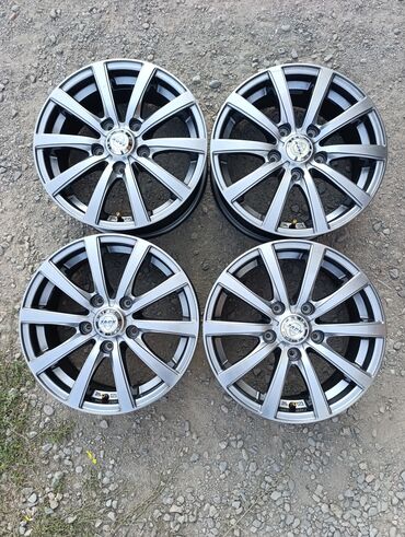 Диски: Литые Диски R 15 Комплект, отверстий - 5, Б/у at lalafo.kg — 2 Диски: Литые Диски R 15 Комплект, отверстий - 5, Б/у — 2