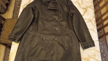 Paltolar: Trend yoldan təzə alınıb. Dəri palto, heç geyinilmiyib. Bedeni L — 5