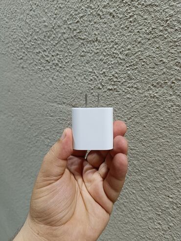 Сковородки: Apple iPhone iPad ucun original 20w adapter basliqi az islenilib