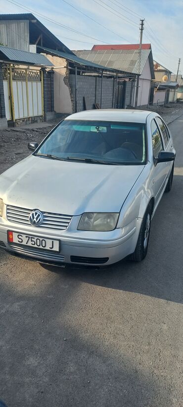 дешёвый машина: Volkswagen Bora: 1999 г., 1.6 л, Автомат, Бензин, Седан