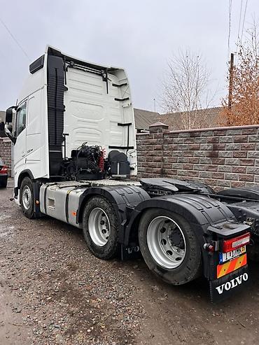 Тягачи: Тягач, Volvo, Самосвал — 5