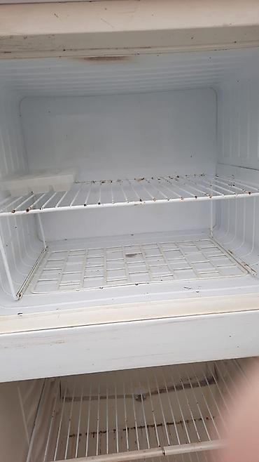 işlenmiş soyducu: İşlənmiş 2 qapılı Electrolux Soyuducu Satılır, rəng - Ağ, Dolab içi — 2
