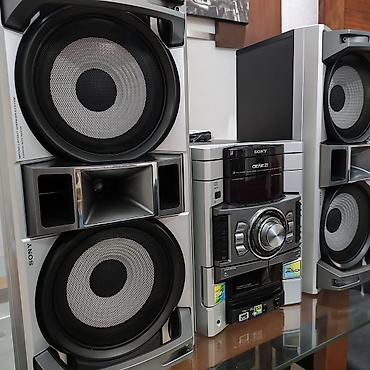 Musiqi mərkəzləri: Sony ev audiosistemi – güclü 3-hissəli Hi‑Fi mini sistem Komplekt: - — 10