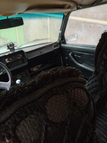 vaz panel: LADA 2107, ağ rəng, sedan. Texniki xüsusiyyətlər: - Benzin mühərriki — 3