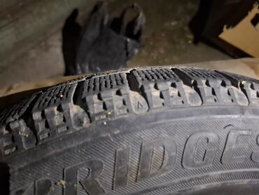 Шины: Шины 215 / 60 / R 16, Зима, Б/у, Пара, Легковые, Япония, Bridgestone