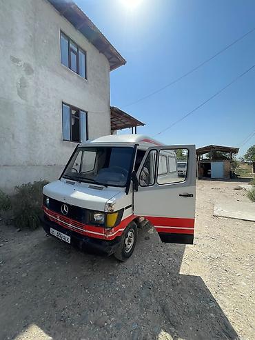 обшивки на спринтер: Mercedes-Benz T1: 1994 г., 2.4 л, Механика, Дизель, Фургон — 7