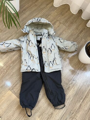купить детский зимний костюм на мальчика: Комплект, цвет - Серый, Б/у