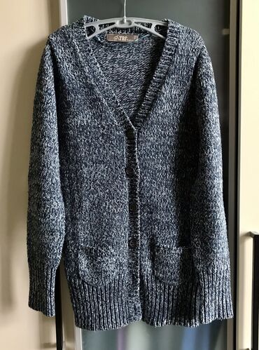 Kardiqanlar, jaketlər: Жакеты и кардиганы, б/у, надевались мало, в отличном состоянии. Все — 5