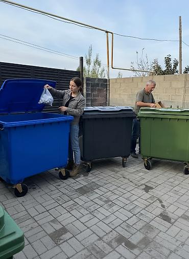 Мусорные баки, контейнеры: Мусорные баки, пластиковые евроконтейнеры Для чистого и безопасного — 2