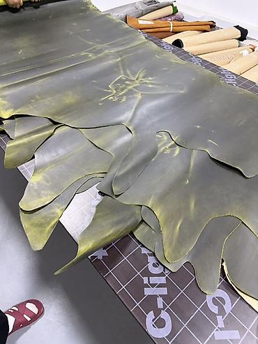 Кожаные куртки: Натуральная кожа. - Тип материала: натуральная кожа - Формат: целые — 9