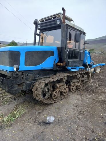 Yük nəqliyyat vasitələri: Traktor DT TQ, 2010 il, motor 9.5 l, İşlənmiş