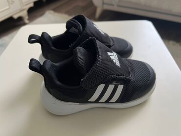 Kids sandals: Rəng - Qara Basanojkalar, Adidas, Ölçü: 25, Uniseks — 2