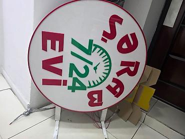 İsiqli reklam 2 terefli. Yazili yeri firlanir Qiymet 150 azn. Unvan