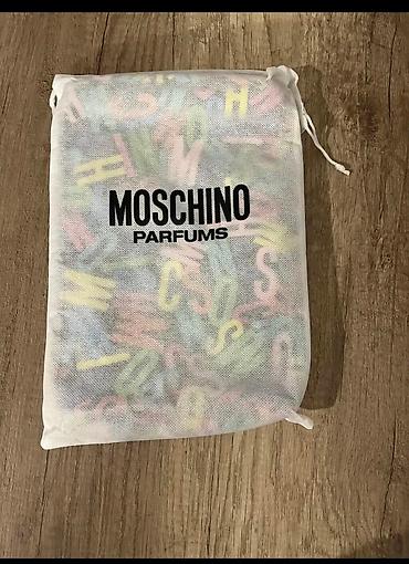 orginal canta: Косметичка Moschino. Оригинал. Новая. Можно носить как клатч. Размер — 7