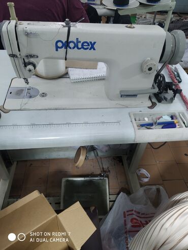 Продаю 2 швейных машинки за 3000 сом состояние рабочее телефон