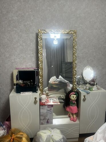 Qonaq otağı dəstləri: Masa və oturacaqlar — 8