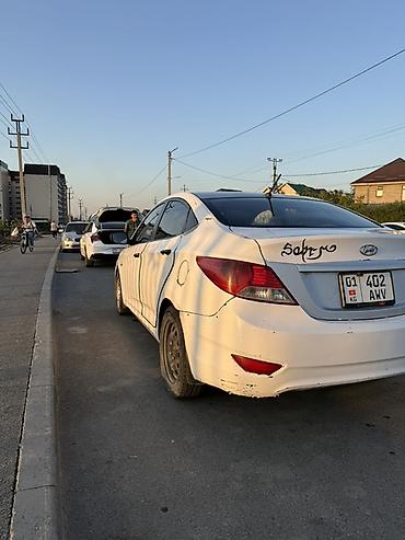 getz 2: Hyundai Solaris: 2013 г., 1.6 л, Механика, Бензин, Седан — 5