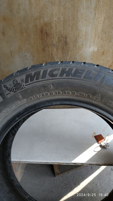 Шины: Шины 215 / 60 / R 16, Зима, Б/у, Комплект, Легковые, Япония, Michelin