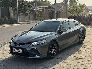 значок форестер: Toyota Camry: 2022 г., 2.5 л, Автомат, Гибрид, Седан — 2