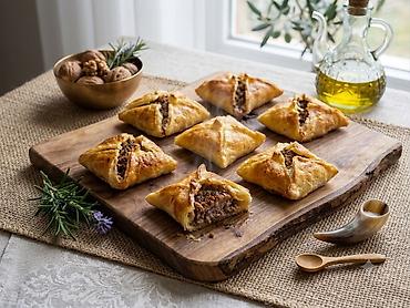 Sifarişlə hazır yeməklər: ƏN UCUZ QIYMƏTLƏRƏ . Mini-pitsa – sosis və pendirlə - Kiçik -da lalafo.az — 8 Sifarişlə hazır yeməklər: ƏN UCUZ QIYMƏTLƏRƏ . Mini-pitsa – sosis və pendirlə - Kiçik — 8