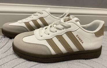 бордовые мужские мокасины: Adidas Samba geyinilmemiş ayaqqabidir Razmer 36