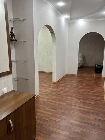 ишу квартир: 3 комнаты, 80 м², 106 серия, 5 этаж