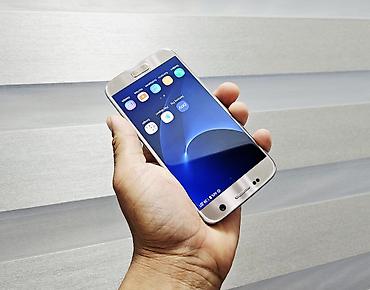 galaxy tab e: Samsung Galaxy S7, Б/у, 32 ГБ, цвет - Золотой, 1 SIM — 5