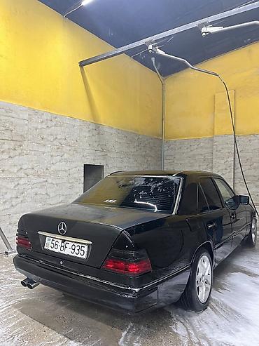lassa teker 13: Mercedes-Benz W124: 2.6 l | 1991 il Sedan — 7