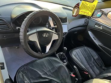 byd qin plus салон: Hyundai Solaris: 2014 г., 1.6 л, Механика, Бензин, Седан — 4