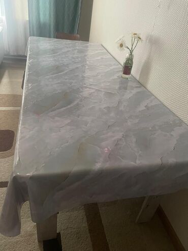 жыгач: Зал үчүн үстөл, Колдонулган, Бүктөө эмес, Тик бурчтуу, Жыгач