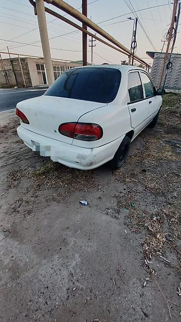 04 maşın: Kia Avella: 1.3 l | 1997 il Hetçbek — 6