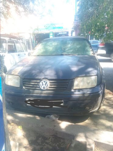 gurcustanda masin bazari: Volkswagen Bora: 2.3 l | 1999 il Sedan