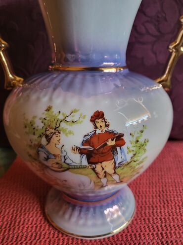 Ostali kućni dekor: Vaza nova Jugoporcelan iz 70ih godina. Titov Veles. Retka vaza sa na lalafo.rs — 8 Ostali kućni dekor: Vaza nova Jugoporcelan iz 70ih godina. Titov Veles. Retka vaza sa — 8