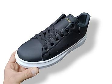 hermes satovi: Alexander
41 do 45
Cena: 3000 — 2