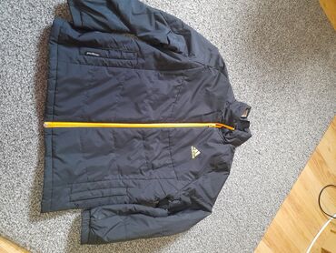 kaput đubretarac cena: Dečija jakna Adidas
vel.152
kratko nošena
za proleće - jesen