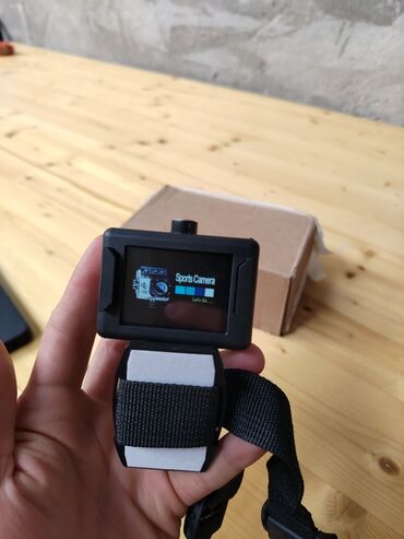 su keçirməz: 1080p camere,üzerinde bütün aksesuarları verecem,günlük çekiliw