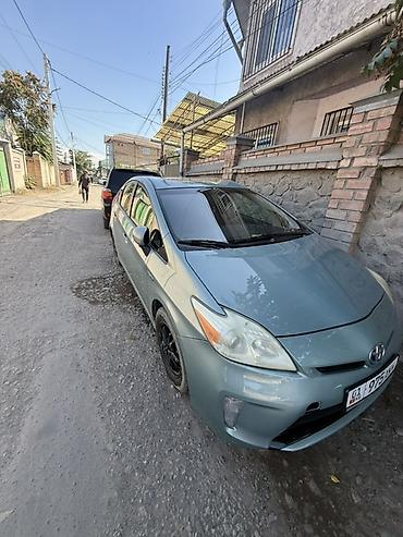 Toyota: Toyota Prius: 2014 г., 1.8 л, Гибрид, Хэтчбэк — 2