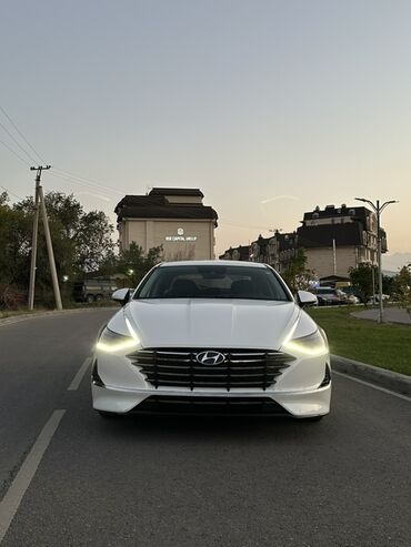 электронный машине: Hyundai Sonata: 2019 г., 2 л, Автомат, Бензин, Седан