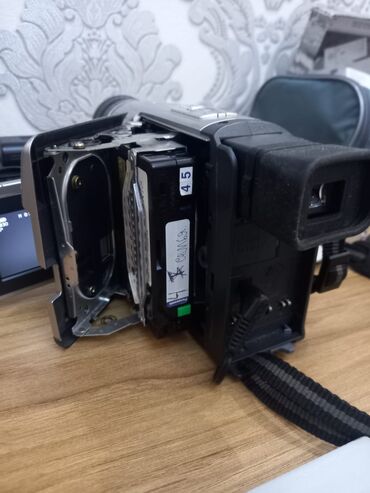 ucuz video kamera: Video Kamera Soni почти новый работает отлично