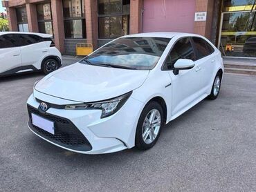 срочно продам машину дёшево: Toyota Corolla: 2021 г., 1.8 л, Автомат, Бензин, Седан