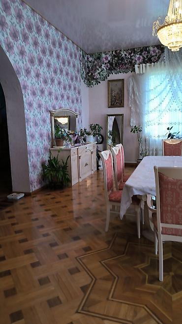 Продажа коттеджей и домов: Продам дом 2 этажа с подвалом . Участок разделен на два участка — 19