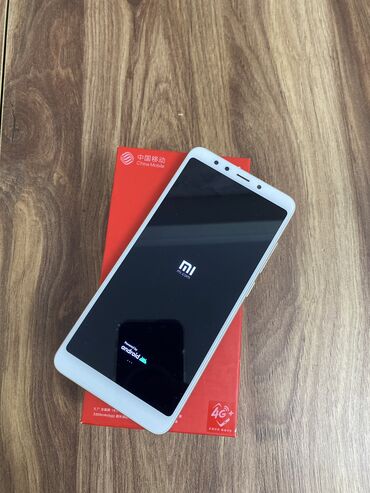 все телефоны xiaomi: Xiaomi, Mi5, Колдонулган, түсү - Алтын, 2 SIM