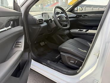 wuling mini ev: Dongfeng : 2026 г., Автомат, Электромобиль, Кроссовер — 5