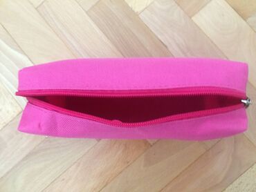Other Accessories: Pink neseser 19 x 11 x 6.5cm