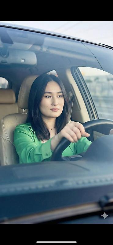 Графические дизайнеры: Графический дизайнер — 17