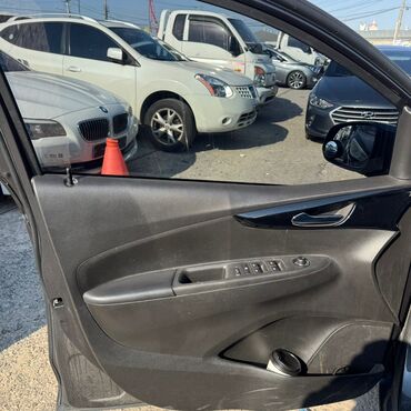 Chevrolet: Chevrolet Spark: 2019 г., 1 л, Автомат, Бензин, Хэтчбэк — 21