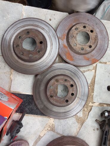 Porşenlər: Opel Astra . G hecbekin ehtiyyat hisseleri satılır . hamısı yaxşı — 20