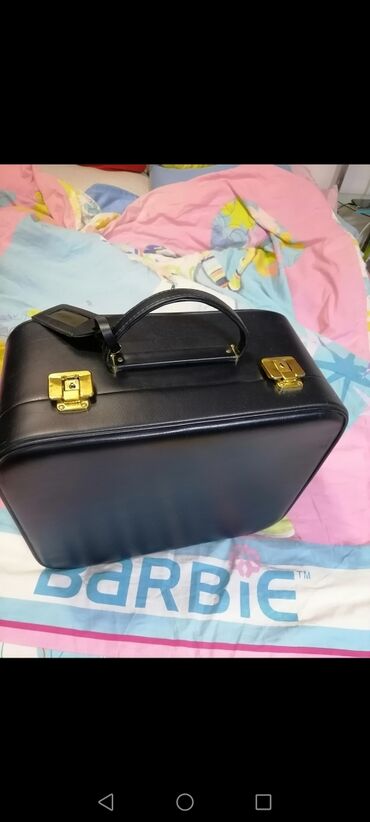 Handbags: Kofer mali ručni kao nov je. oko 42 /35/20 ispravan 
 Mirjevo