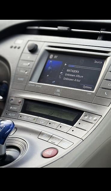 e klass: Toyota Prius: 2014 г., Вариатор, Гибрид, Хэтчбэк — 9
